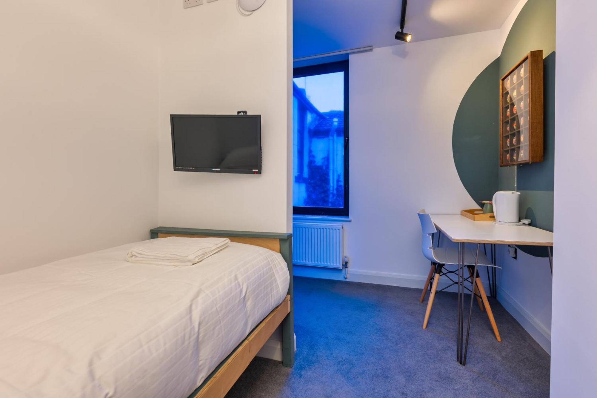 Art B&B Μπλάκπουλ Δωμάτιο φωτογραφία