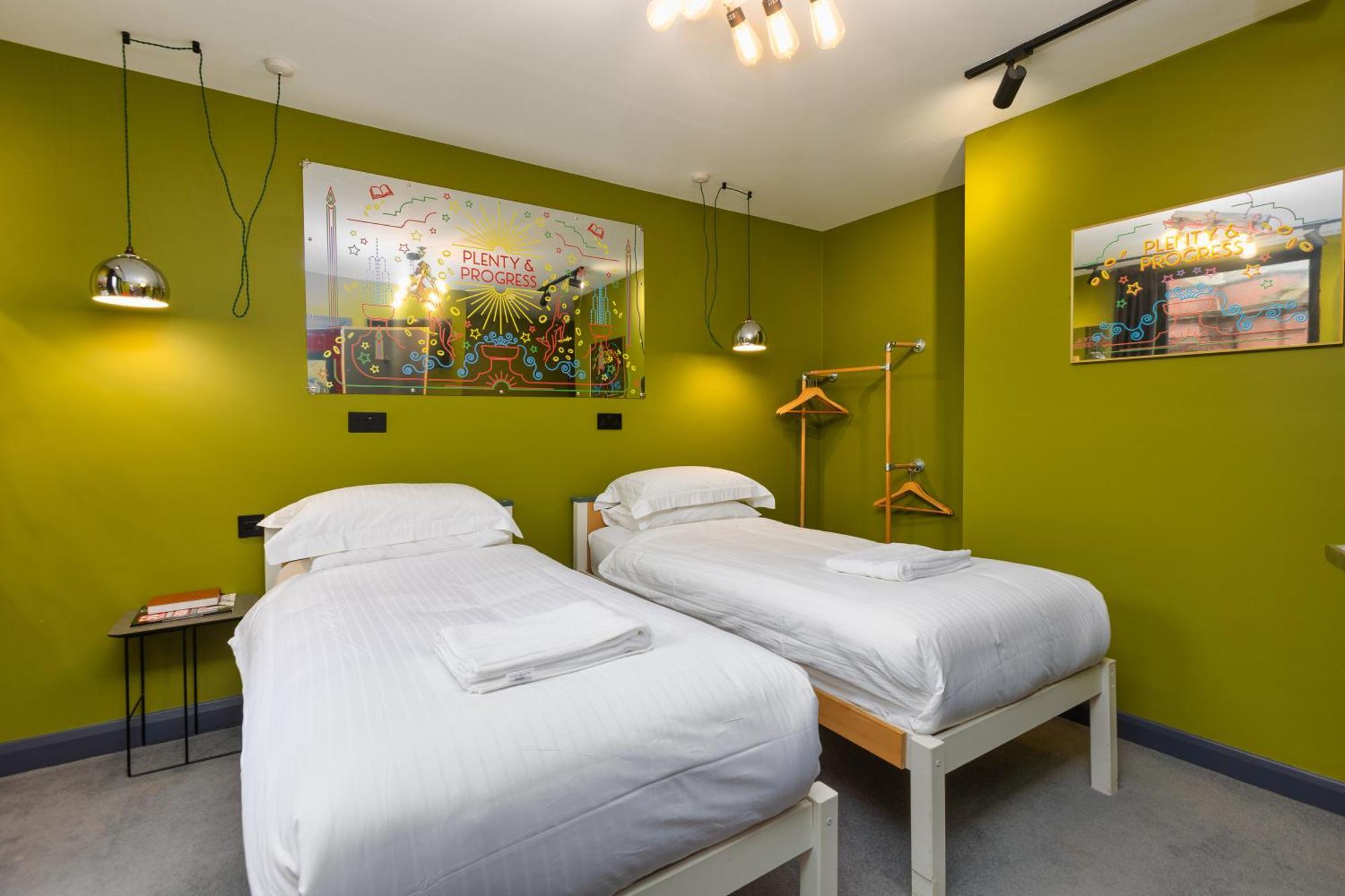 Art B&B Μπλάκπουλ Δωμάτιο φωτογραφία